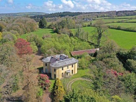 Glebe House Arlington, EX31 4LW